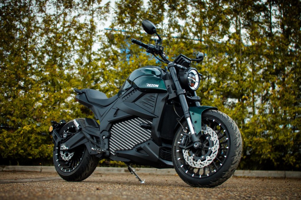 Электромотоцикл Rezon Bohemia